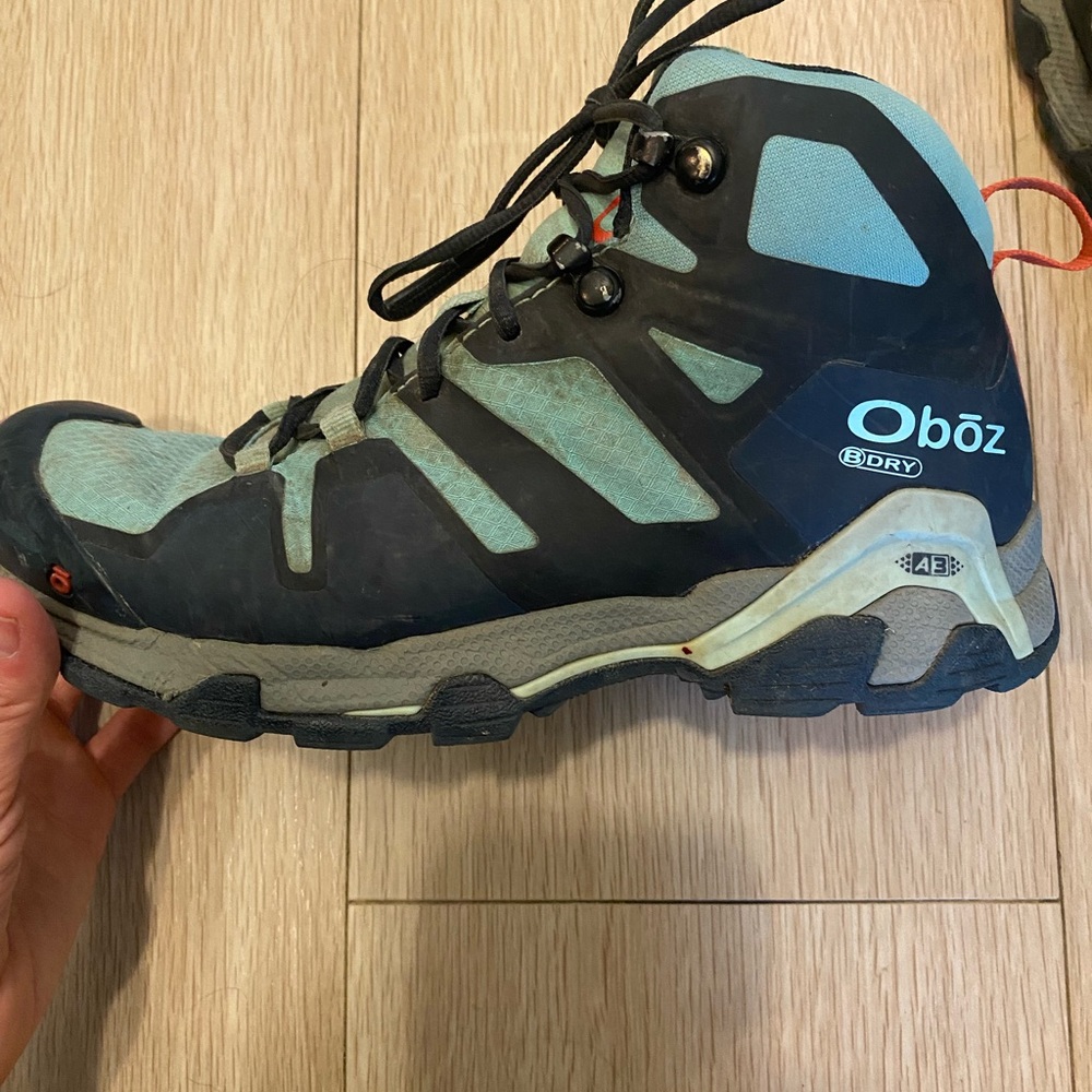 Oboz women’s hiking boots
